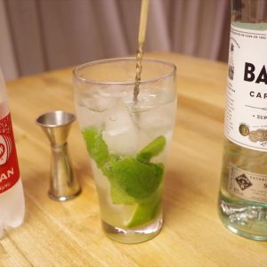 庭に生い茂るミントでモヒートを作る方法