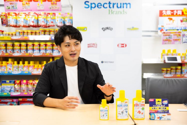 水槽の水 いっそ換えない 水換えの常識をくつがえす テトラ の秘密兵器 となりのカインズさん