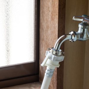 洗濯機用水栓の水漏れ修理 洗濯機用ニップルの取り付け 万能ホーム水栓の場合 となりのカインズさん