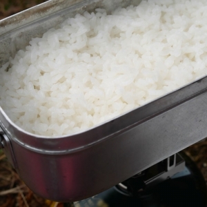 キャンプ飯 飯盒で上手にご飯を炊くコツ となりのカインズさん