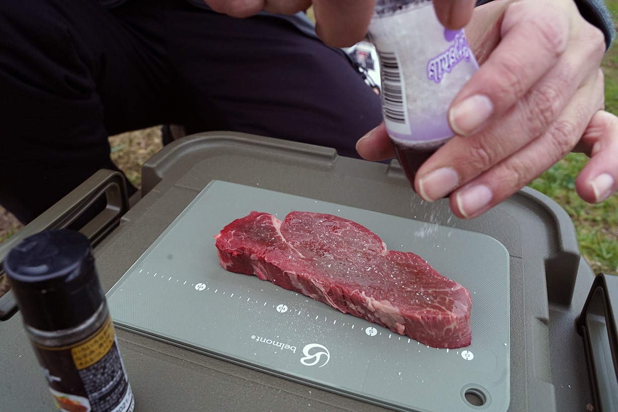 極上キャンプ飯 炭火でステーキ肉をおいしく焼くコツ となりのカインズさん