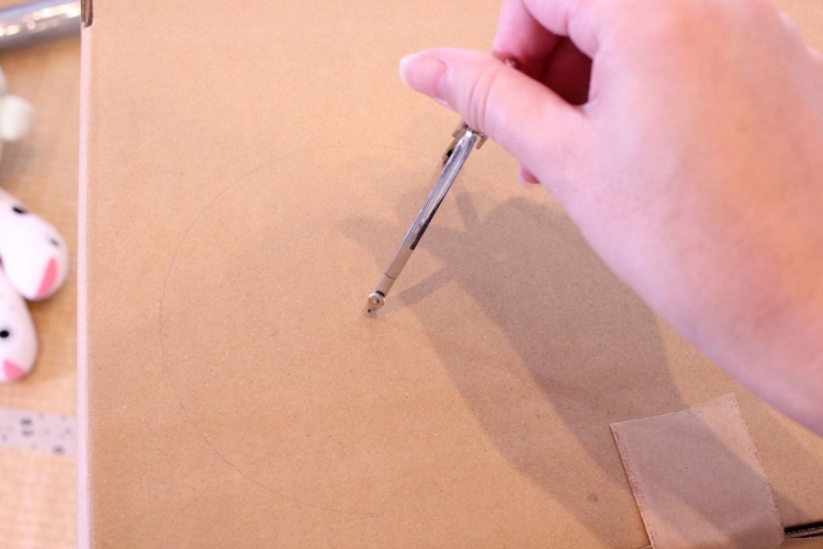 ぬいぐるみの整理術 子どもが片付けたくなる 段ボール水族館 の作り方 となりのカインズさん