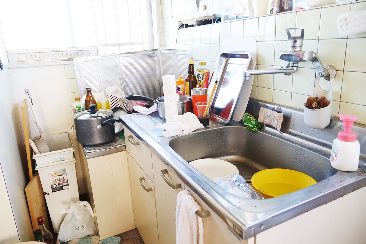 汚すぎる部屋をキレイにしてカフェっぽい写真を撮る となりのカインズさん