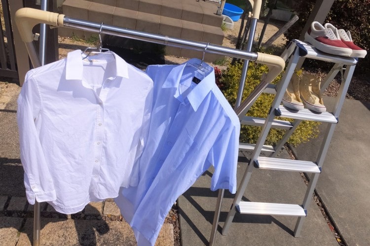 カインズのプロ仕様洗剤でワイシャツとスニーカーをおうちクリーニングしてみた