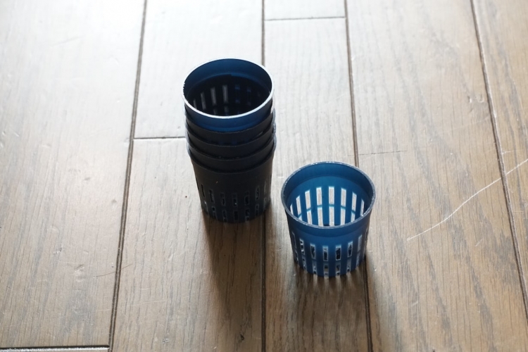 小さい鉢を用意しよう