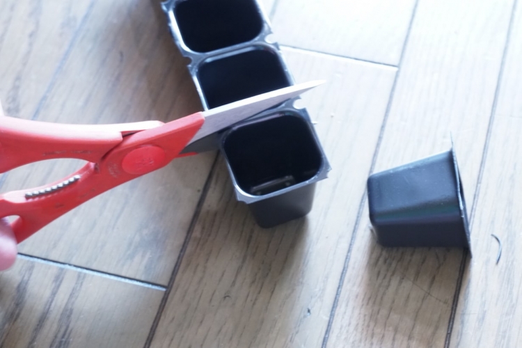 キッチンバサミで切れる