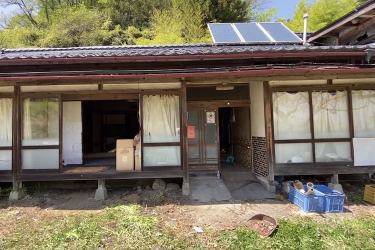 ゴミの中に「ドラマ」がある。30代の夫婦が田舎の古民家を片付けて、人間の営みに触れた話