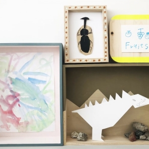 子供の作品を簡単・おしゃれに飾る裏技、教えます