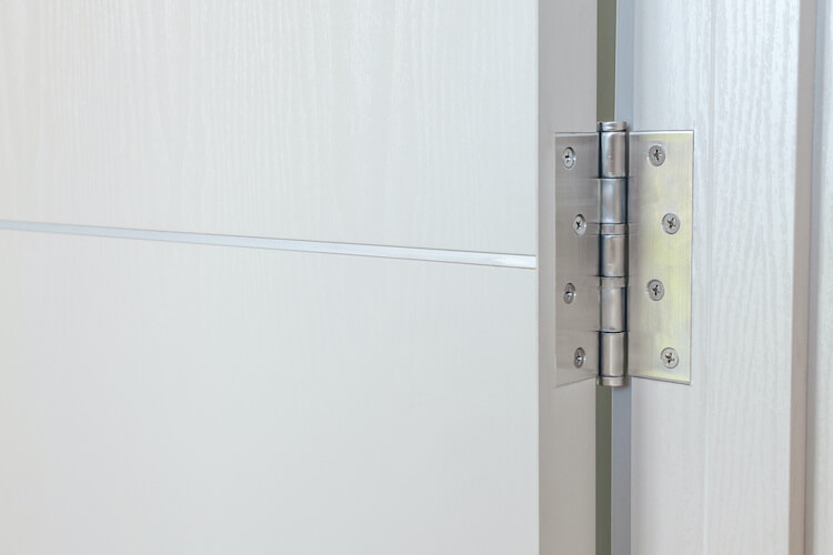 DIYに役立つ｜蝶番の種類とおすすめの用途、取付け方を解説