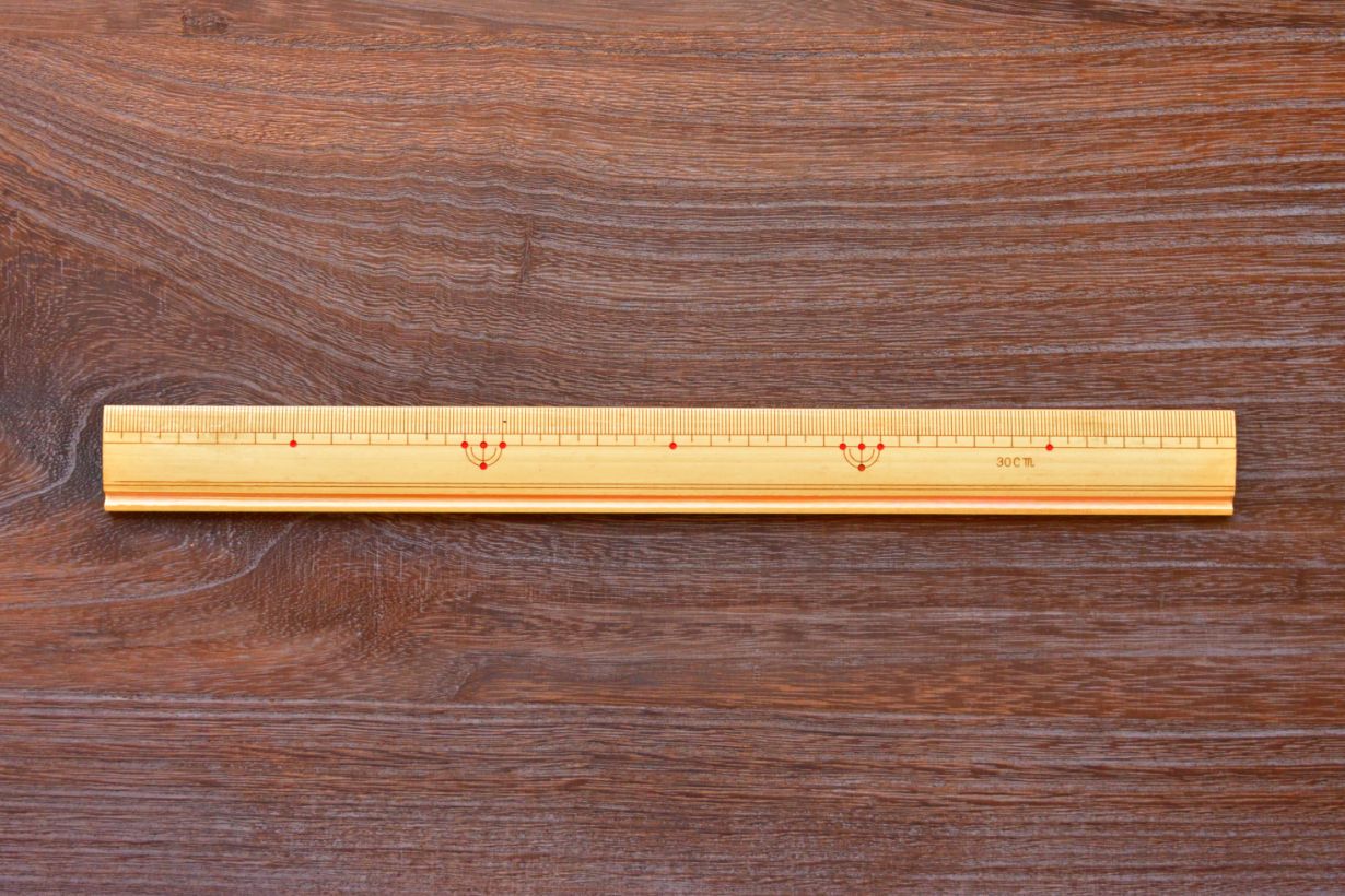 定規 ものさしのおすすめ14選 選び方やきれいな線の引き方も解説 となりのカインズさん