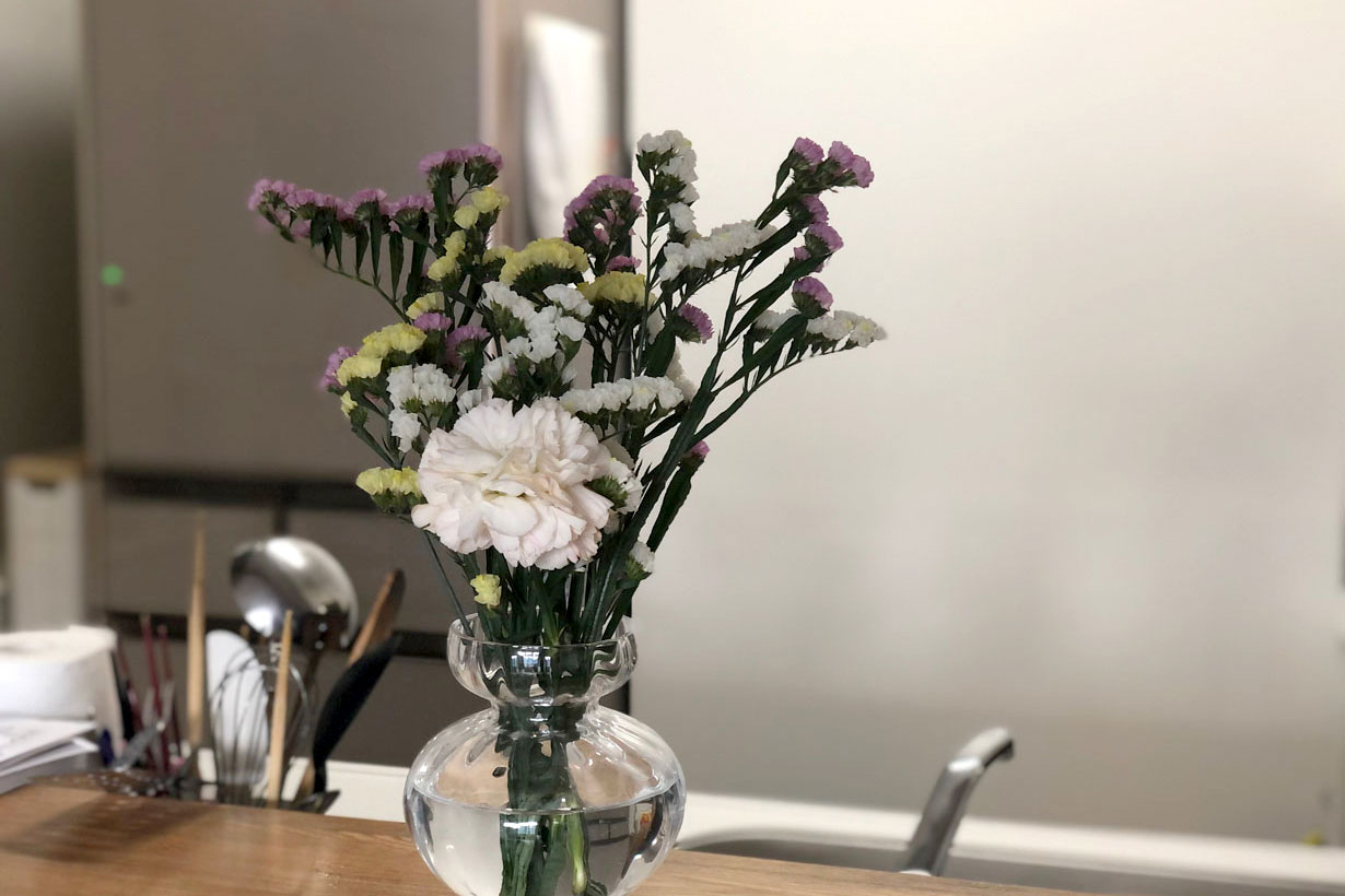 華道家・大塚理航監修】初心者でも簡単！ 自宅で楽しむカジュアル生花