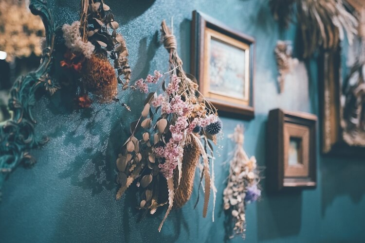 簡単！ドライフラワーの作り方｜上手に作るコツや飾り方を解説