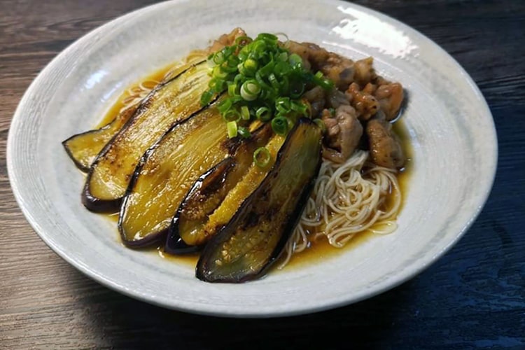 料理研究家・リュウジの簡単やばうまレシピ「豚ナスそうめん」