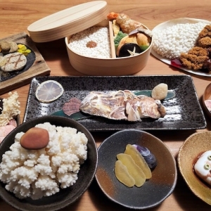 【＃多分私しかやっていない】海辺に落ちているものだけで食品サンプルを作っています