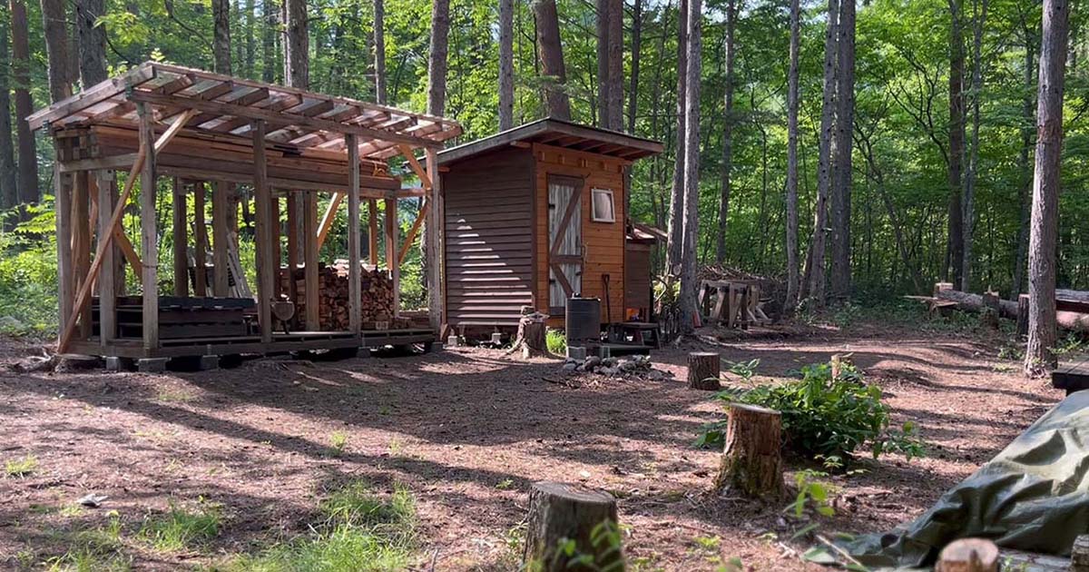 秘密基地趣味小屋別荘ログハウスキャンプハウス物置
