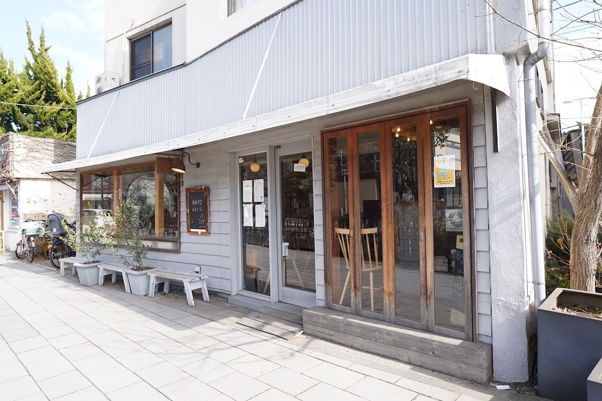 鎌倉の人気店「朝食屋コバカバ」をハック！ 軒先ハッカーがあなたのまちをDIY | となりのカインズさん