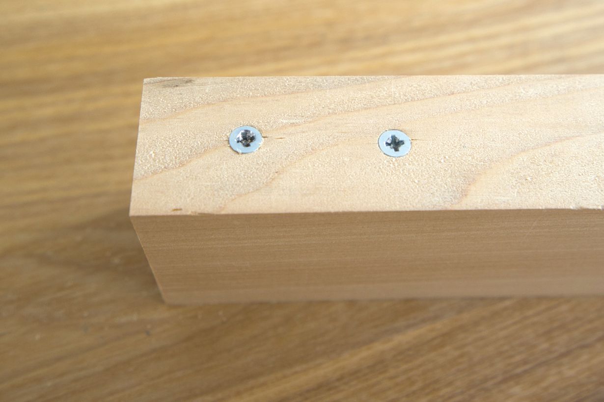 木工職人が教えるDIYでネジ穴が潰れた時の外し方 | となりのカインズさん