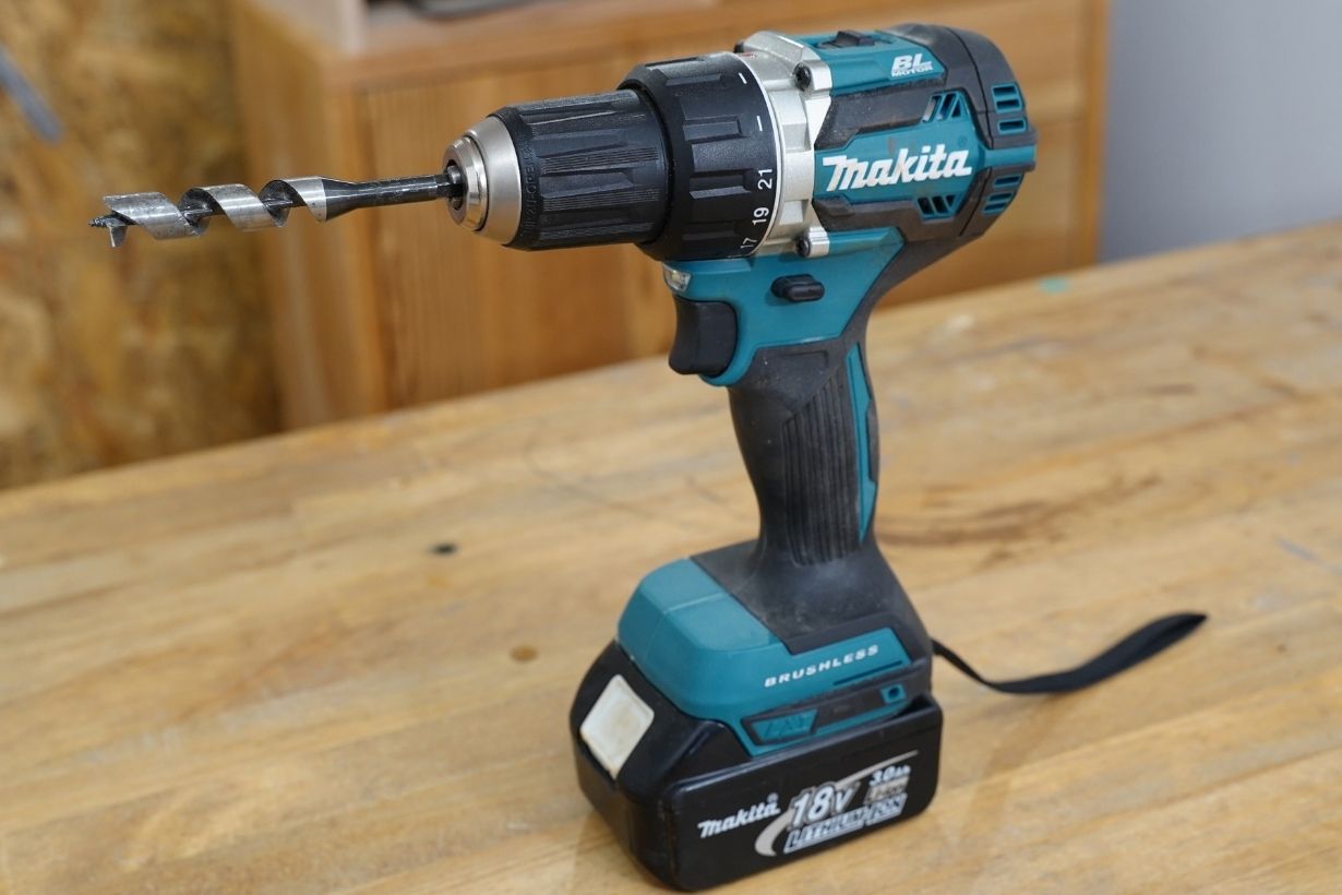 インパクトドライバーとドリルドライバーの違いとは？ どちらを購入  