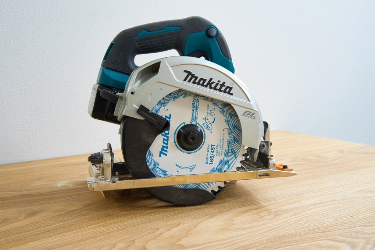 DIYには必須♪マキタの電動丸ノコとドリル、電動グラインダー、簡易ボール盤♪これだけあれば色々できます☆ DIY Beginners] This is all you need to know! A complete guide to