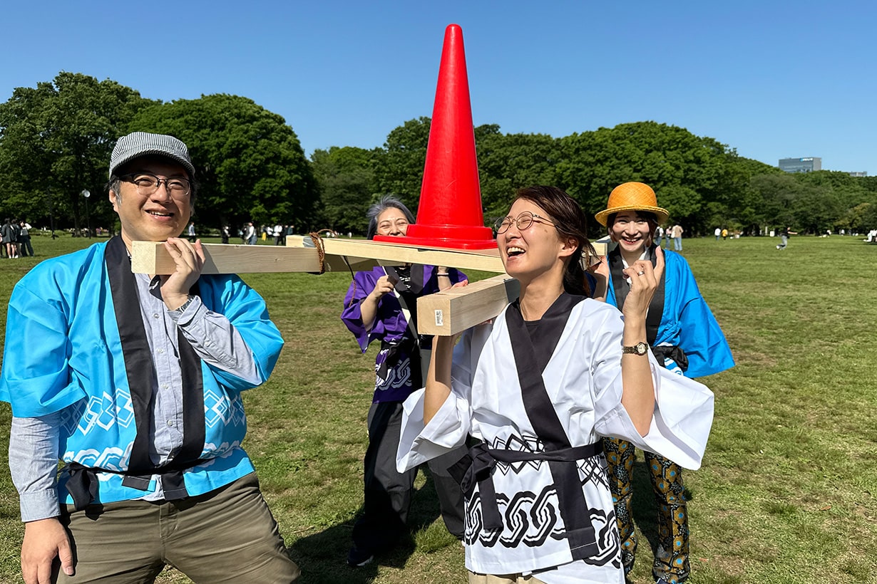 自分が祭りたいものをおみこしで担ぐ | となりのカインズさん