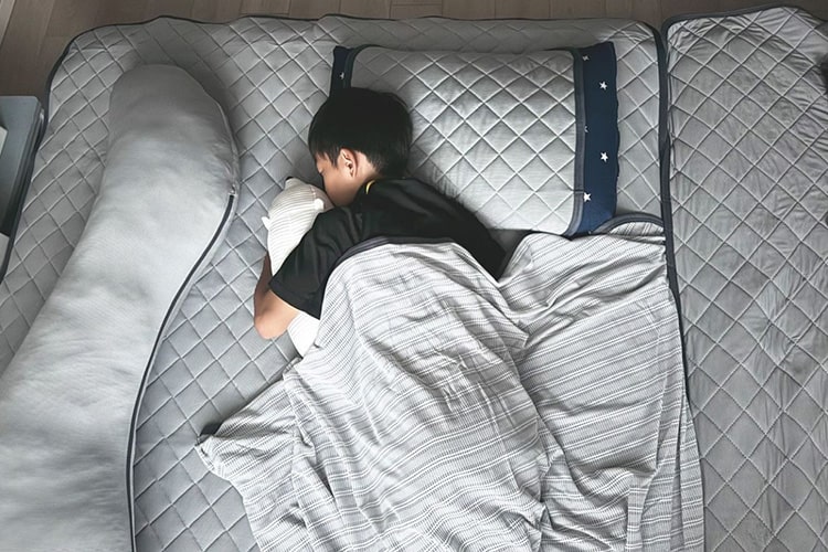 【節電】まくらも敷きパッドもケットもひんやり！ 今年の夏はカインズの接触冷感寝具に囲まれて眠ることにした