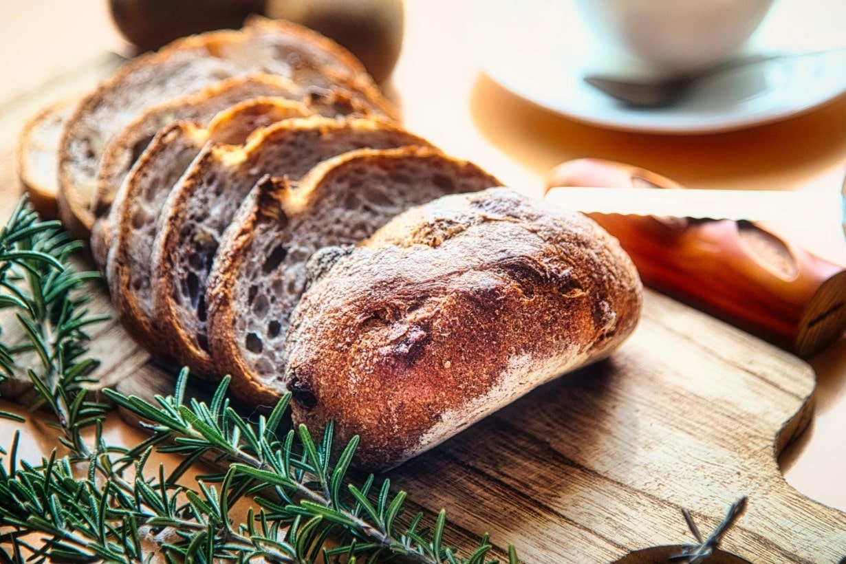 カッティングボードを作って干し芋をオシャレに盛り付ける | となりの