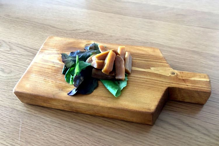 カッティングボードを作って干し芋をオシャレに盛り付ける