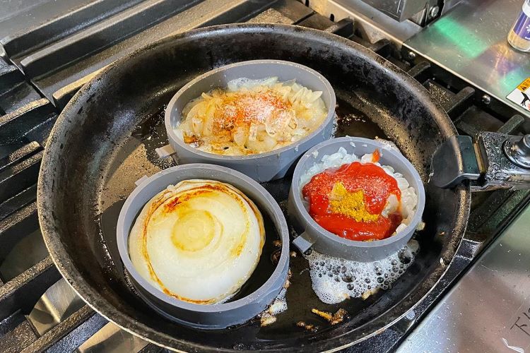 同時調理が便利な「フライパン内を分割できるシリコーンリング」でオリジナル定食を作ってみる会