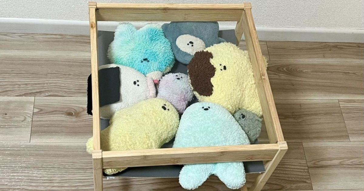 ぬいぐるみが増えすぎて困った……。生活に溶け込む“かわいすぎる収納法