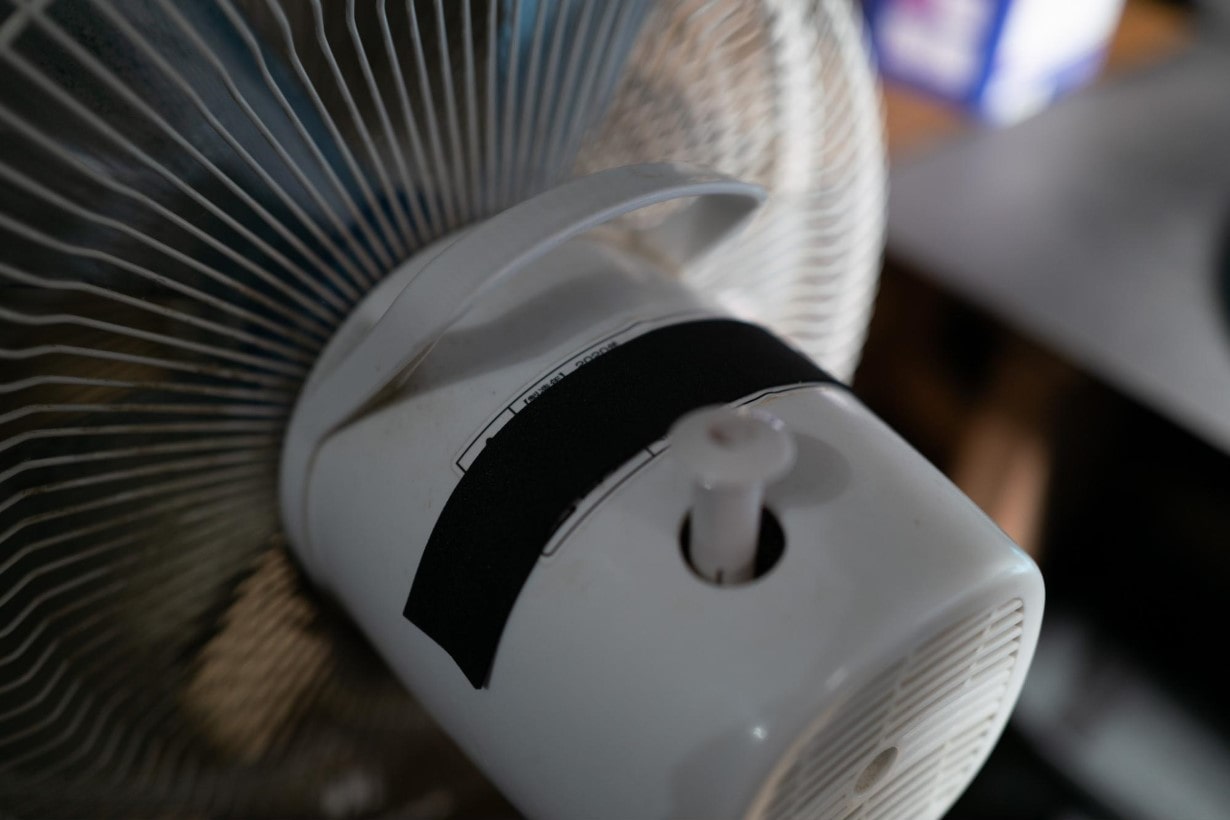 真夏の救世主！ 扇風機に”のせる”だけで冷却効率がアップする『ひえ
