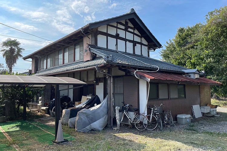 【断熱性ほぼゼロ】築85年の古民家が暑すぎるので、カインズの夏の涼感グッズを試してみた