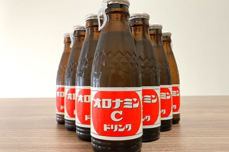 なぜ栄養ドリンクに炭酸を？ オロナミンCが世代を超えて愛される理由を大塚製薬に聞いた