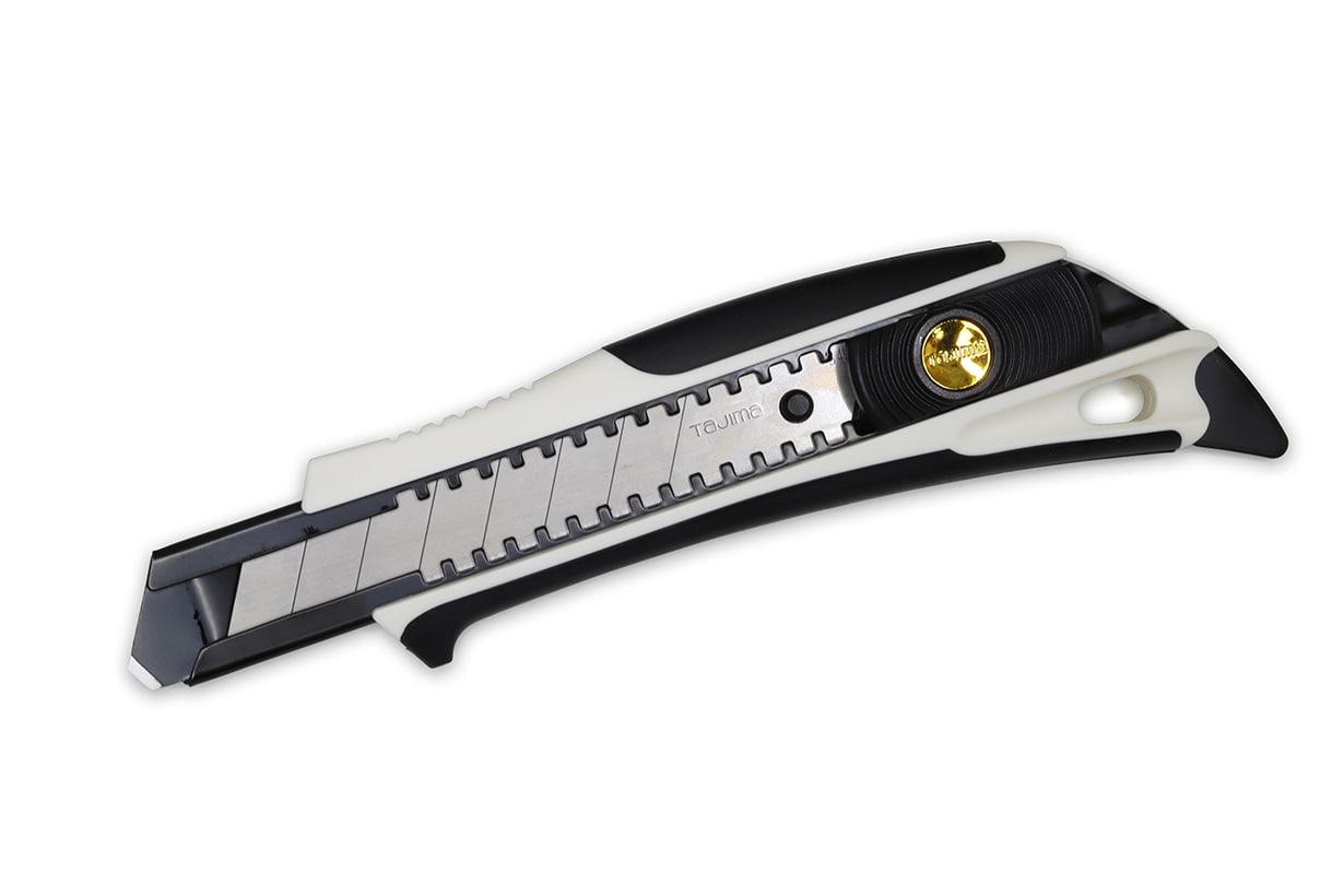 切る」以外の用途まで便利すぎ!? 高性能“多目的”カッターナイフ