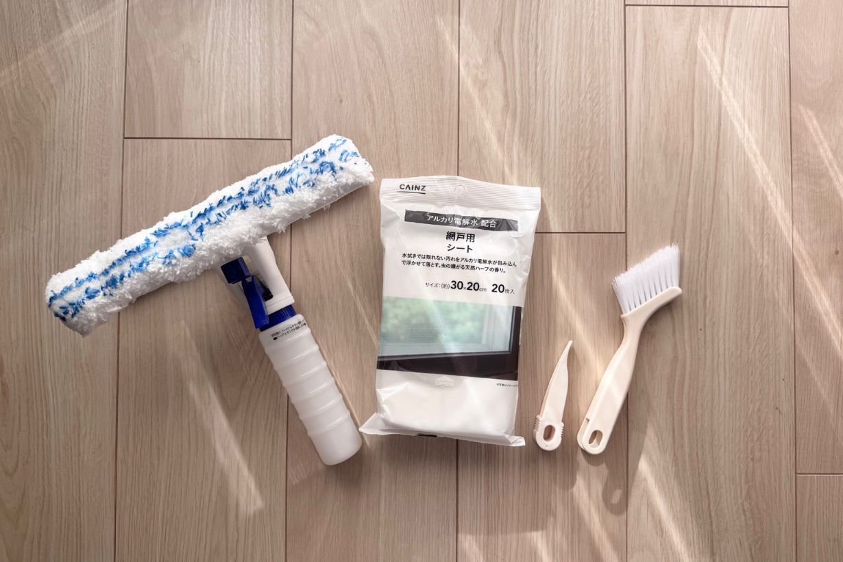 面倒な「窓掃除」もこれで解決！ カインズの窓掃除グッズ“3種の神器