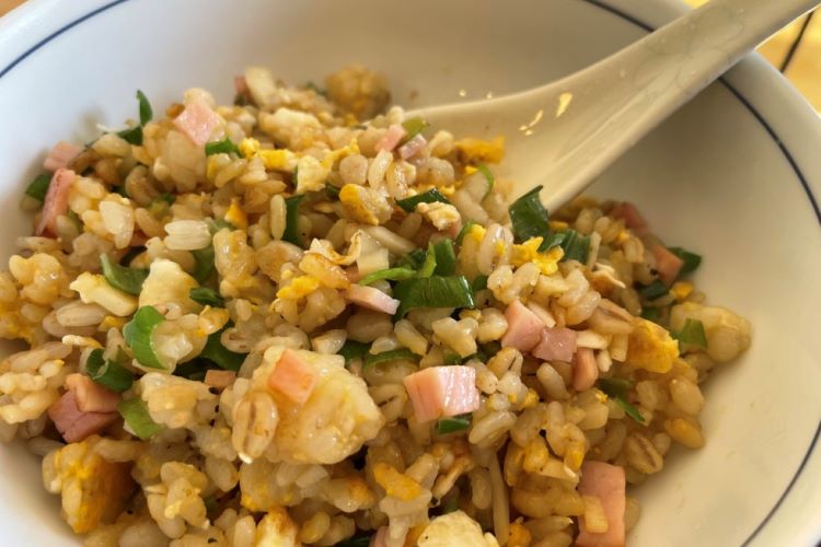 町中華の炒飯を作りたくて「冷たいご飯 VS 温めたご飯」を試してみた