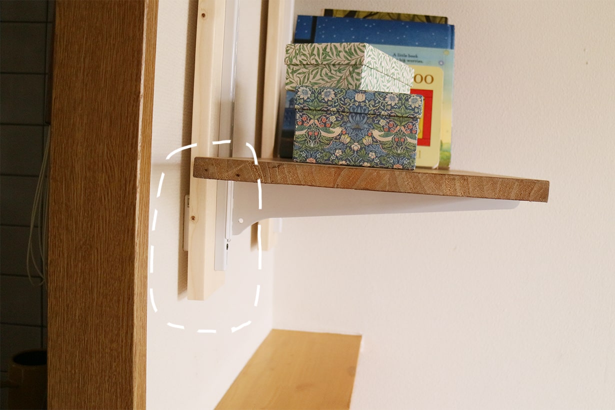 賃貸OK】「スタンドバー」を使ったDIYアイデア3選 壁面収納を1×4材で作 