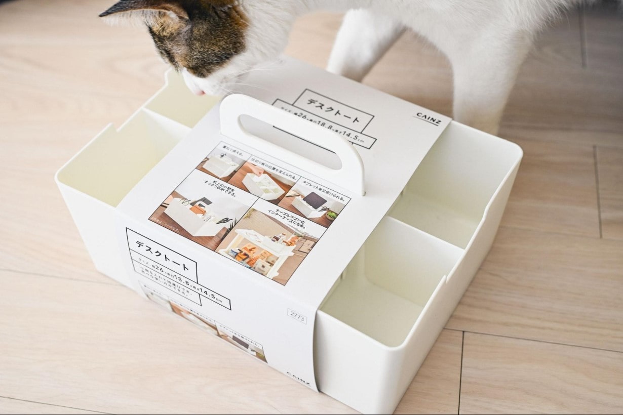ペット用品をスッキリ収納。散乱していた「猫グッズ」をカインズの収納 
