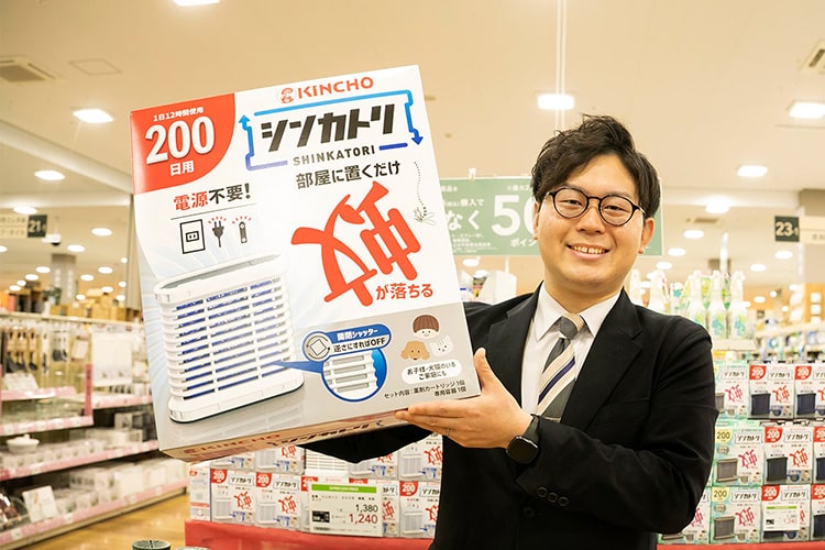 「一家に一台」じゃ足りないかも? 置くだけ蚊取り「シンカトリ」の正しい使用方法