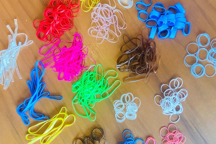 「輪ゴム卒業」する人、続出。ゴムじゃない輪ゴム「モビロンバンド」が日常も趣味変えるワケ