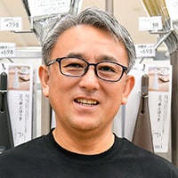 栗田栄治