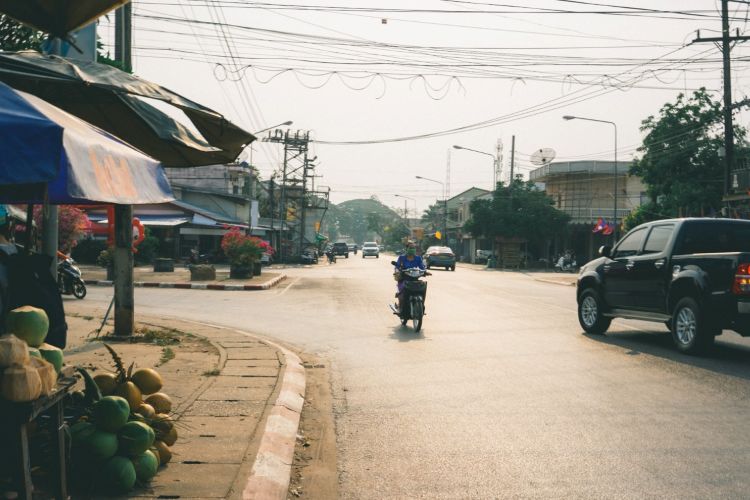 飛行機に年30回以上乗る僕が本気で推す！ カインズの快適トラベルグッズ