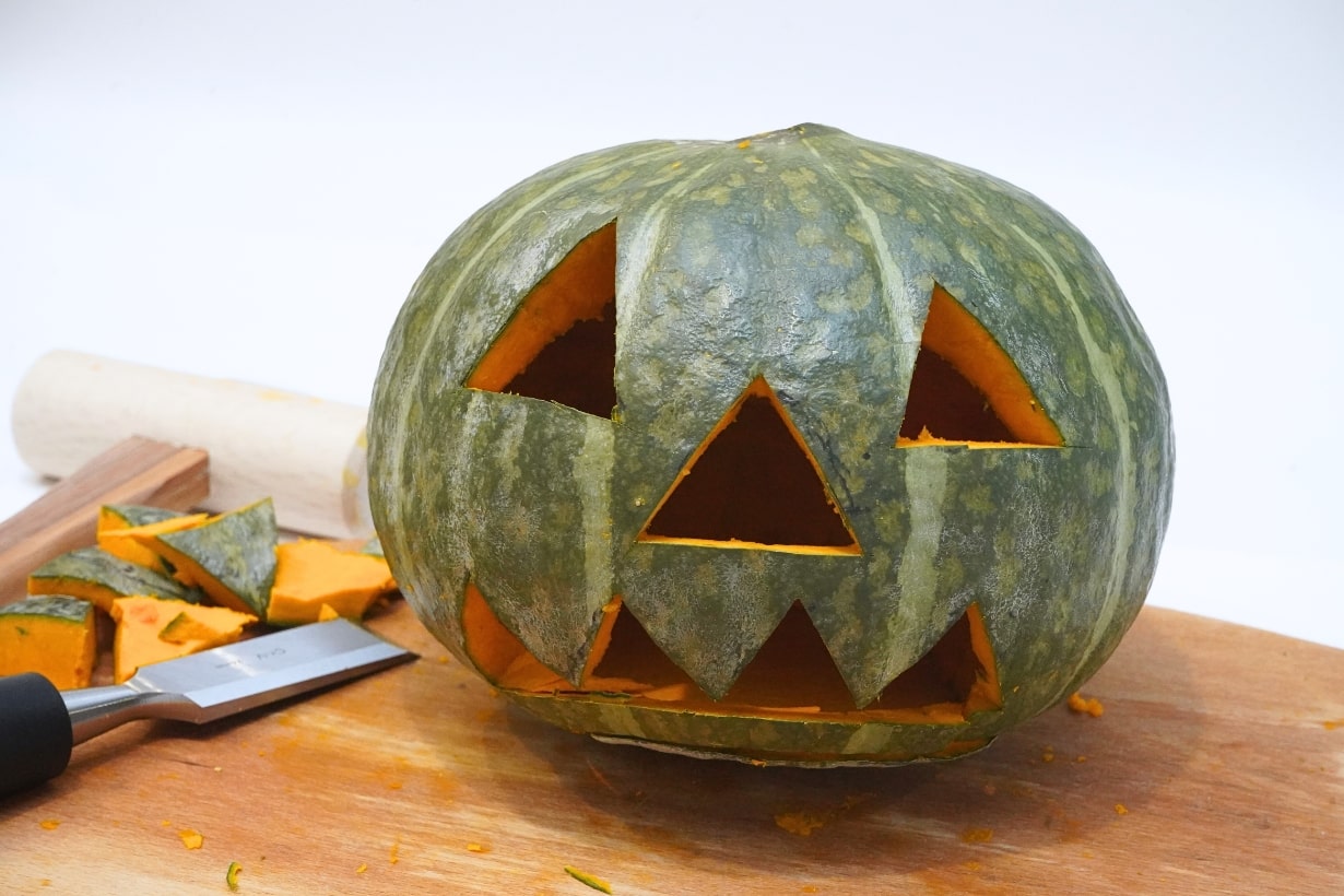 ハロウィンに「かぼちゃ」じゃないジャック・オー・ランタンを作って