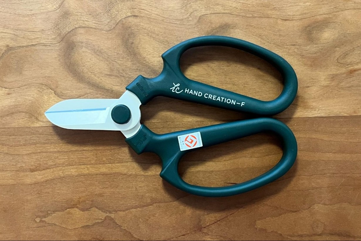 不思議な形の「○○専用ハサミ」を集めて用途当てクイズをしよう