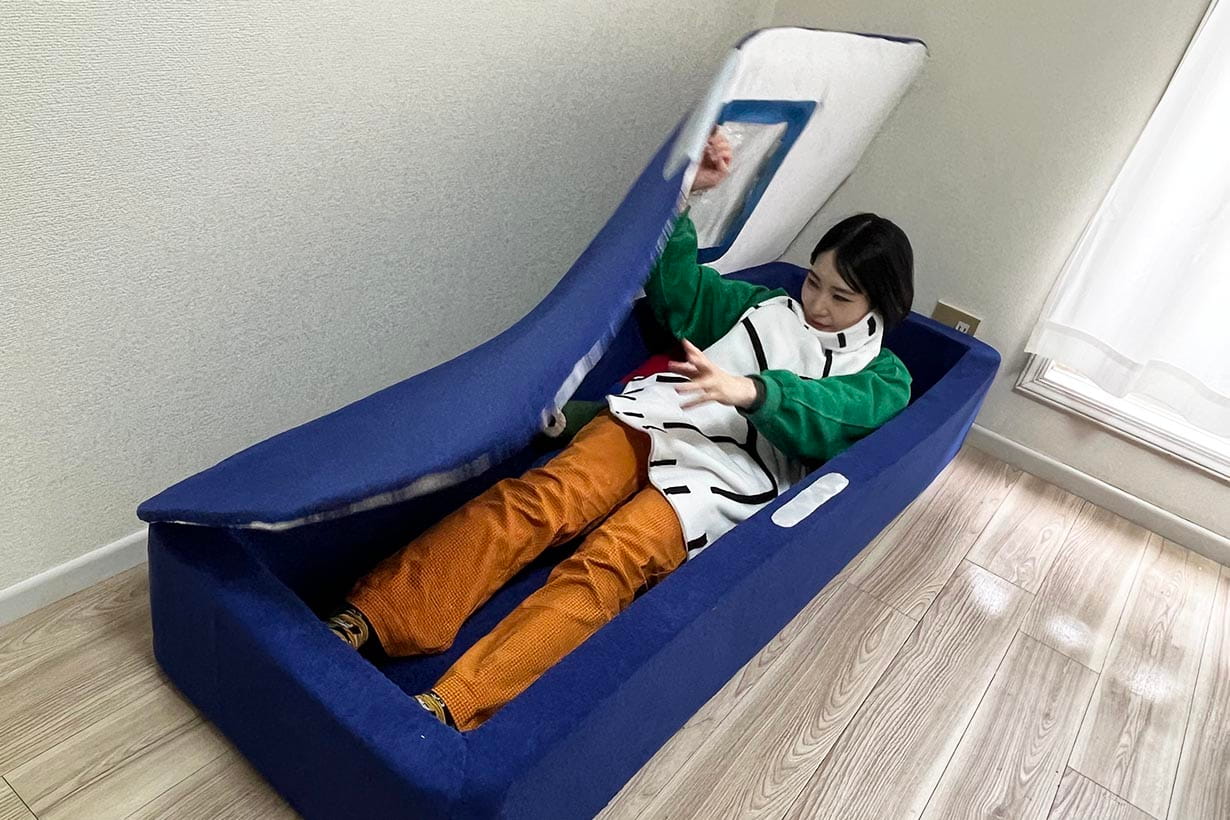 あと寝起きに開けるにはフタが重すぎる。もっと軽く作れば良かったな